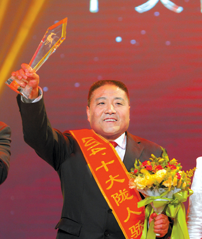 記隴南市西和縣民旺馬鈴薯專(zhuān)業(yè)合作社負(fù)責(zé)人郭大權(quán)