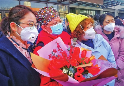 密集出發(fā)！甘肅省第四批援鄂醫(yī)療隊(duì)啟程赴武漢