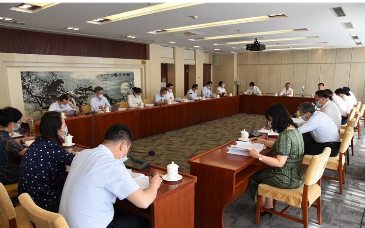 【兩會快訊】甘肅代表團分組審議全國人大常委會工作報告，唐仁健參加第二小組會議并發(fā)言