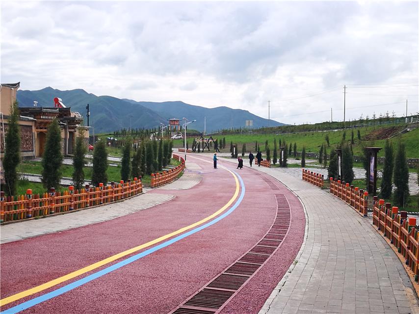 甘肅甘南州夏河縣安果村：吃上“旅游”飯，安心奔小康