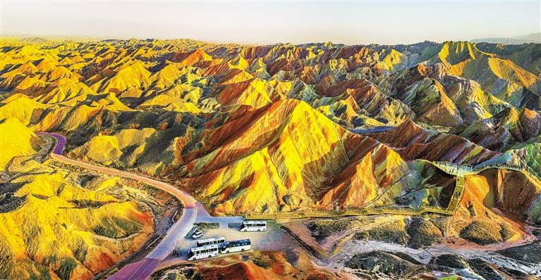 暢享祁連冰雪 圓夢(mèng)多彩丹霞 愛上冬日張掖不需要理由