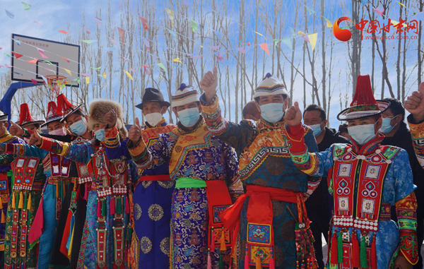 肅南：分紅啦分紅啦！南溝村村民喜領(lǐng)43.3萬元