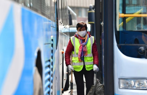 蘭州公交集團多舉措保障春季學(xué)生返校
