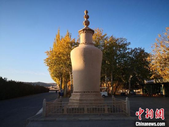 圖為2020年11月，沐浴在晨光中的莫高窟道士塔。(資料圖) 馮志軍 攝