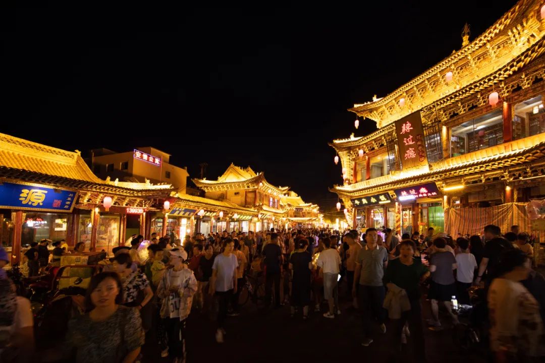 古風(fēng)、華美、浪漫、美味……現(xiàn)實(shí)版“清明上河圖”，就在這里！