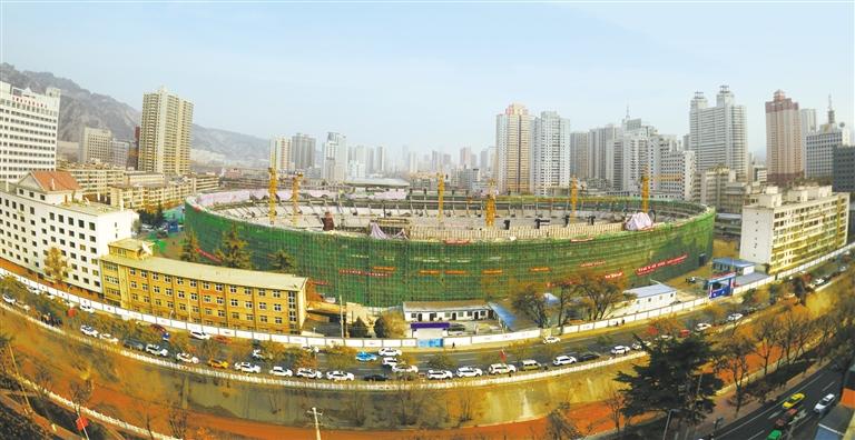 蘭州市七里河體育場主體封頂，預(yù)計(jì)明年7月交付使用