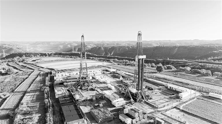 慶陽(yáng)建成千萬噸油氣生產(chǎn)基地 頁(yè)巖油產(chǎn)量186萬噸位居全國(guó)第一