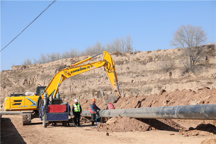 臨洮縣洮陽水廠農(nóng)村供水鞏固提升暨城區(qū)第二水源工程現(xiàn)場。_副本.jpg