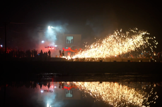 一碗刨豬湯的沸騰密碼：鄉(xiāng)愁、溫情與文旅的雙向奔赴